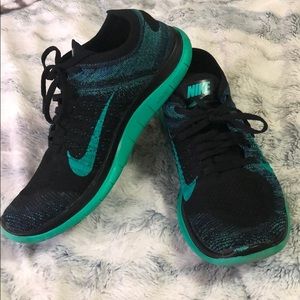 Nike free 4.0 flyknit - size 9